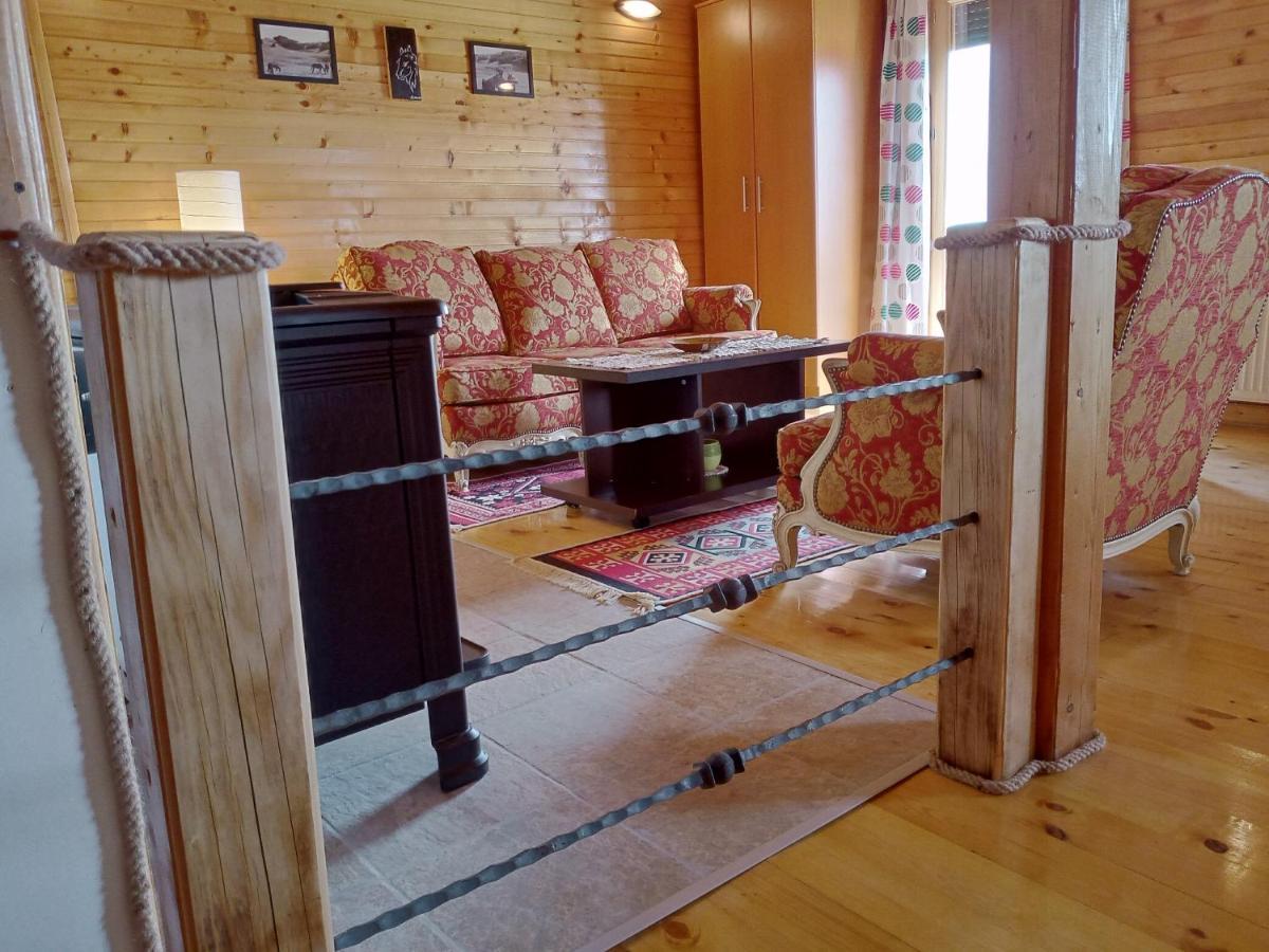 Boskovica Brvnare Pensionat Žabljak Eksteriør billede